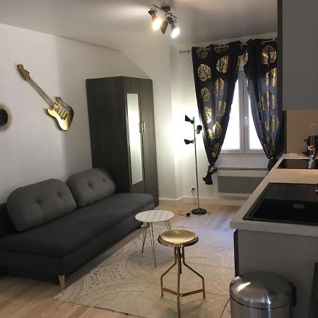 Studio hyper centre, proche gare, entrée indépendante Valence  Extérieur photo